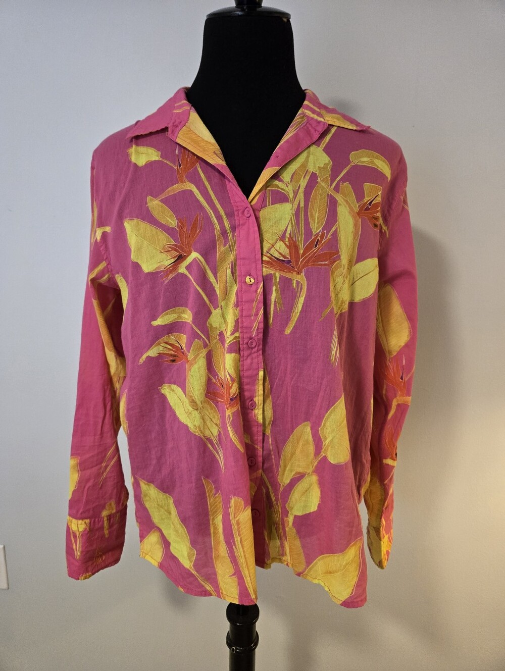 Coniglio Palm Beach. Bright Pink & Yellow Floral Button-Up Shirt. OS.